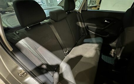 Volkswagen Polo VI (EU Market), 2017 год, 700 000 рублей, 18 фотография