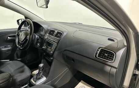 Volkswagen Polo VI (EU Market), 2017 год, 700 000 рублей, 25 фотография