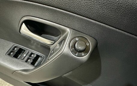 Volkswagen Polo VI (EU Market), 2017 год, 700 000 рублей, 28 фотография