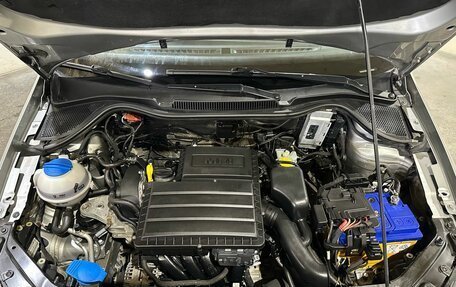 Volkswagen Polo VI (EU Market), 2017 год, 700 000 рублей, 38 фотография