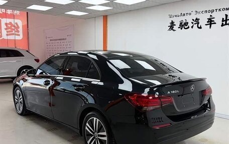 Mercedes-Benz A-Класс, 2022 год, 2 300 000 рублей, 4 фотография