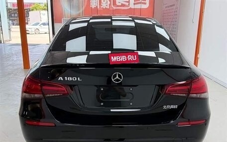 Mercedes-Benz A-Класс, 2022 год, 2 300 000 рублей, 6 фотография