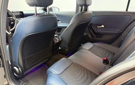 Mercedes-Benz A-Класс, 2022 год, 2 300 000 рублей, 10 фотография