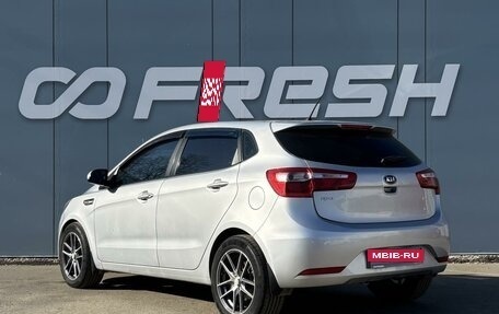 KIA Rio III рестайлинг, 2013 год, 826 000 рублей, 2 фотография