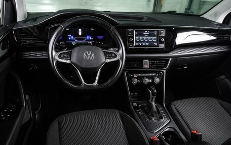 Volkswagen Taos, 2022 год, 2 399 000 рублей, 6 фотография