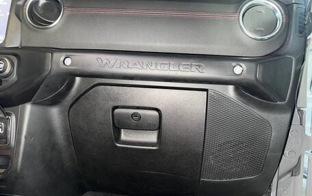 Jeep Wrangler, 2020 год, 5 200 000 рублей, 12 фотография