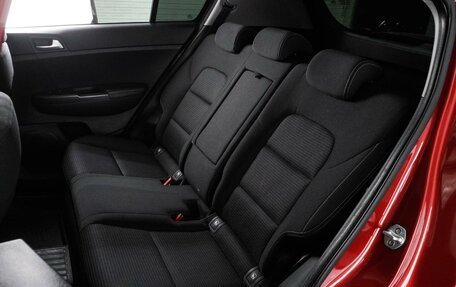 KIA Sportage IV рестайлинг, 2018 год, 2 300 000 рублей, 9 фотография