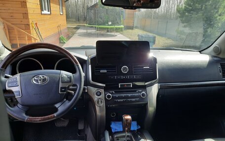 Toyota Land Cruiser 200, 2008 год, 3 200 000 рублей, 6 фотография