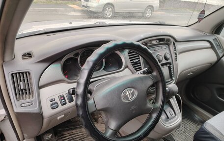 Toyota Highlander III, 2001 год, 900 000 рублей, 8 фотография