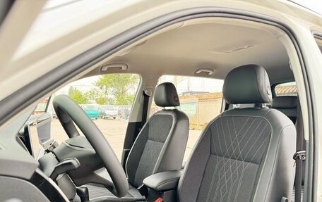 Volkswagen Tiguan II, 2023 год, 2 500 000 рублей, 20 фотография