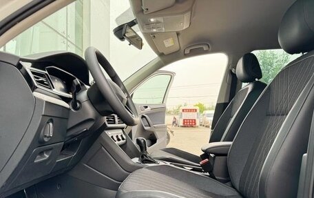 Volkswagen Tiguan II, 2023 год, 2 500 000 рублей, 19 фотография