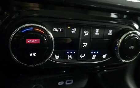 Chevrolet Trax, 2023 год, 1 660 000 рублей, 23 фотография