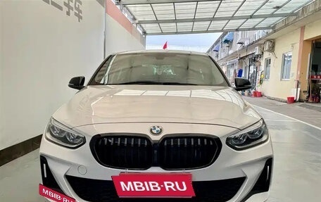 BMW 1 серия, 2022 год, 1 522 000 рублей, 2 фотография