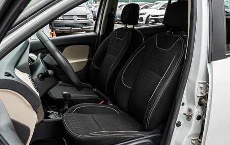 Renault Logan II, 2015 год, 649 000 рублей, 10 фотография