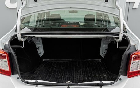 Renault Logan II, 2015 год, 649 000 рублей, 21 фотография