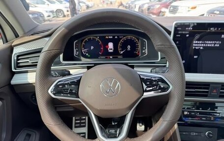 Volkswagen Tiguan II, 2023 год, 2 700 000 рублей, 7 фотография