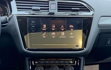 Volkswagen Tiguan II, 2023 год, 2 700 000 рублей, 36 фотография