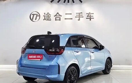 Honda Fit, 2021 год, 1 104 000 рублей, 3 фотография