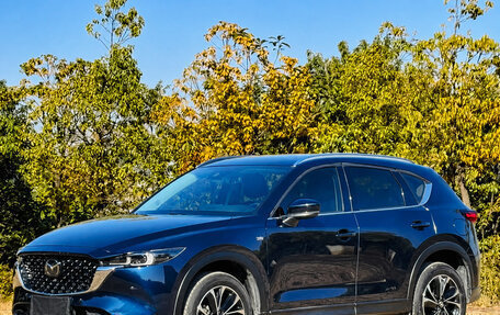 Mazda CX-5 II, 2023 год, 2 300 000 рублей, 1 фотография