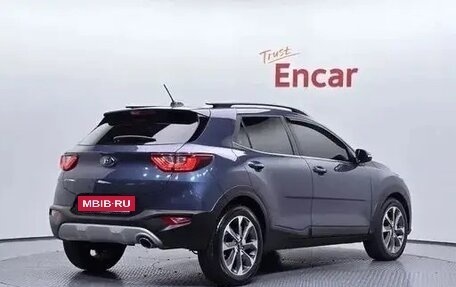 KIA Stonic, 2018 год, 1 340 000 рублей, 3 фотография