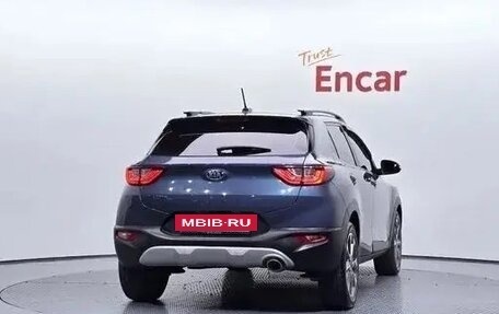 KIA Stonic, 2018 год, 1 340 000 рублей, 4 фотография