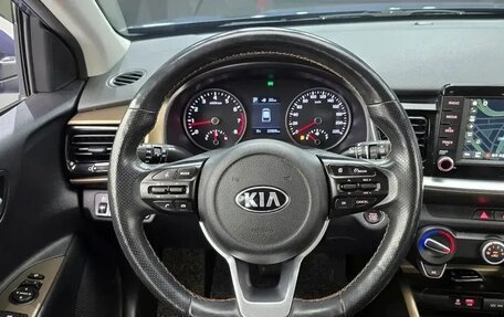 KIA Stonic, 2018 год, 1 340 000 рублей, 13 фотография