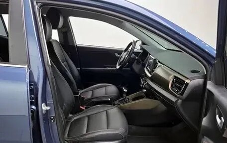 KIA Stonic, 2018 год, 1 340 000 рублей, 10 фотография