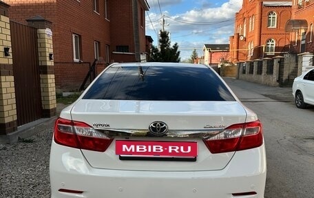 Toyota Camry, 2014 год, 1 600 000 рублей, 2 фотография