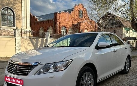 Toyota Camry, 2014 год, 1 600 000 рублей, 4 фотография