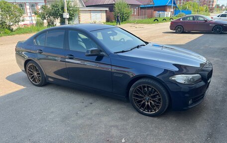 BMW 5 серия, 2015 год, 2 400 000 рублей, 2 фотография