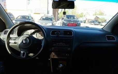Volkswagen Polo VI (EU Market), 2011 год, 650 000 рублей, 3 фотография