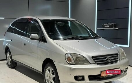Toyota Picnic II, 2003 год, 695 000 рублей, 3 фотография