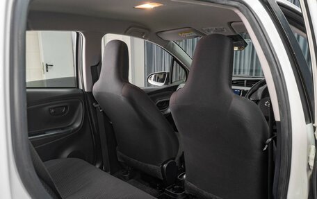 Toyota Vitz, 2019 год, 1 079 000 рублей, 11 фотография