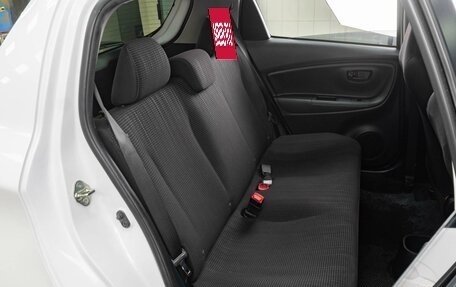 Toyota Vitz, 2019 год, 1 079 000 рублей, 9 фотография