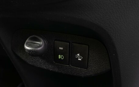 Toyota Vitz, 2019 год, 1 079 000 рублей, 17 фотография
