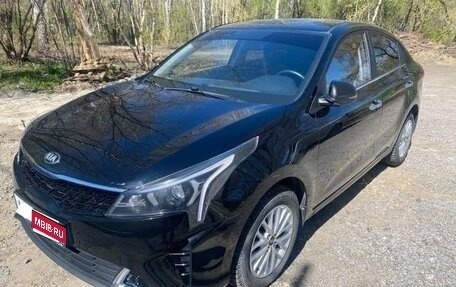 KIA Rio IV, 2021 год, 1 550 000 рублей, 1 фотография
