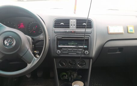 Volkswagen Polo VI (EU Market), 2011 год, 650 000 рублей, 5 фотография