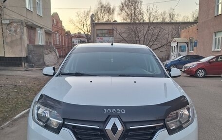 Renault Logan II, 2020 год, 950 000 рублей, 1 фотография