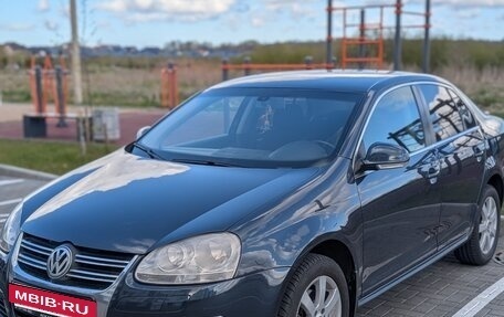 Volkswagen Jetta VI, 2010 год, 760 000 рублей, 2 фотография
