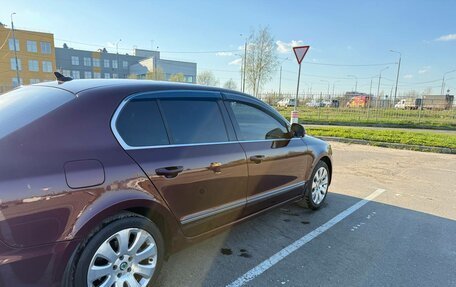 Skoda Superb III рестайлинг, 2010 год, 1 000 000 рублей, 3 фотография
