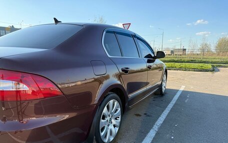 Skoda Superb III рестайлинг, 2010 год, 1 000 000 рублей, 7 фотография