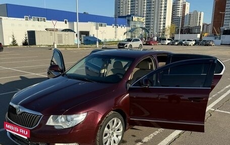 Skoda Superb III рестайлинг, 2010 год, 1 000 000 рублей, 12 фотография