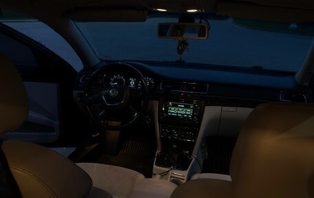 Skoda Superb III рестайлинг, 2010 год, 1 000 000 рублей, 26 фотография