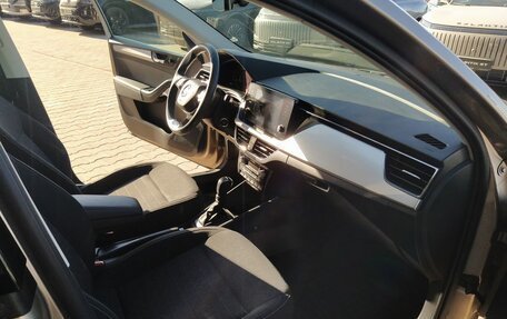 Skoda Rapid II, 2022 год, 2 180 000 рублей, 17 фотография
