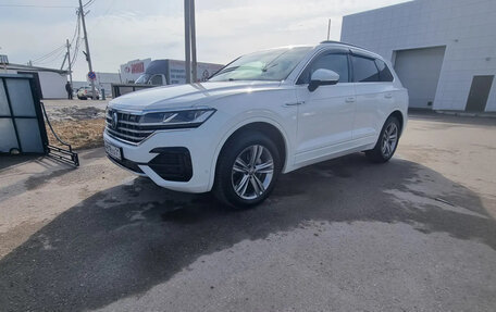 Volkswagen Touareg III, 2020 год, 5 990 000 рублей, 2 фотография