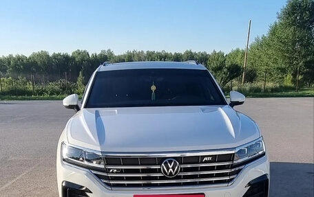 Volkswagen Touareg III, 2020 год, 5 990 000 рублей, 7 фотография