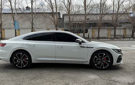 Volkswagen Arteon I, 2021 год, 2 410 000 рублей, 4 фотография