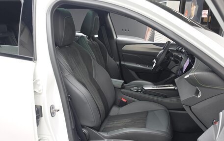 Peugeot 308, 2022 год, 1 720 000 рублей, 12 фотография
