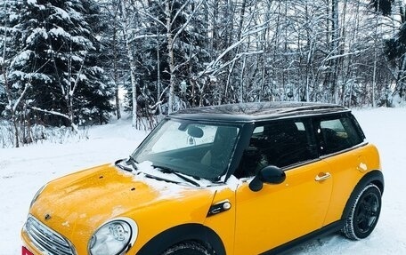 MINI Hatch, 2009 год, 665 000 рублей, 1 фотография