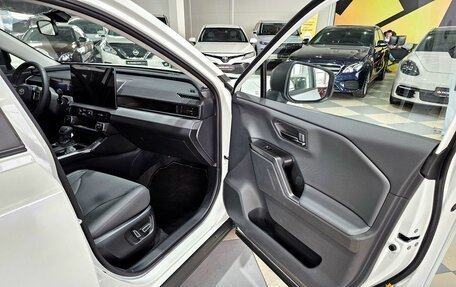 Toyota RAV4, 2026 год, 3 899 000 рублей, 23 фотография